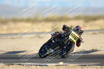 media/Dec-07-2025-CVMA (Sun) [[3e7d2de5dc]]/Race 18-Formula Twins-Formula 40 UL/